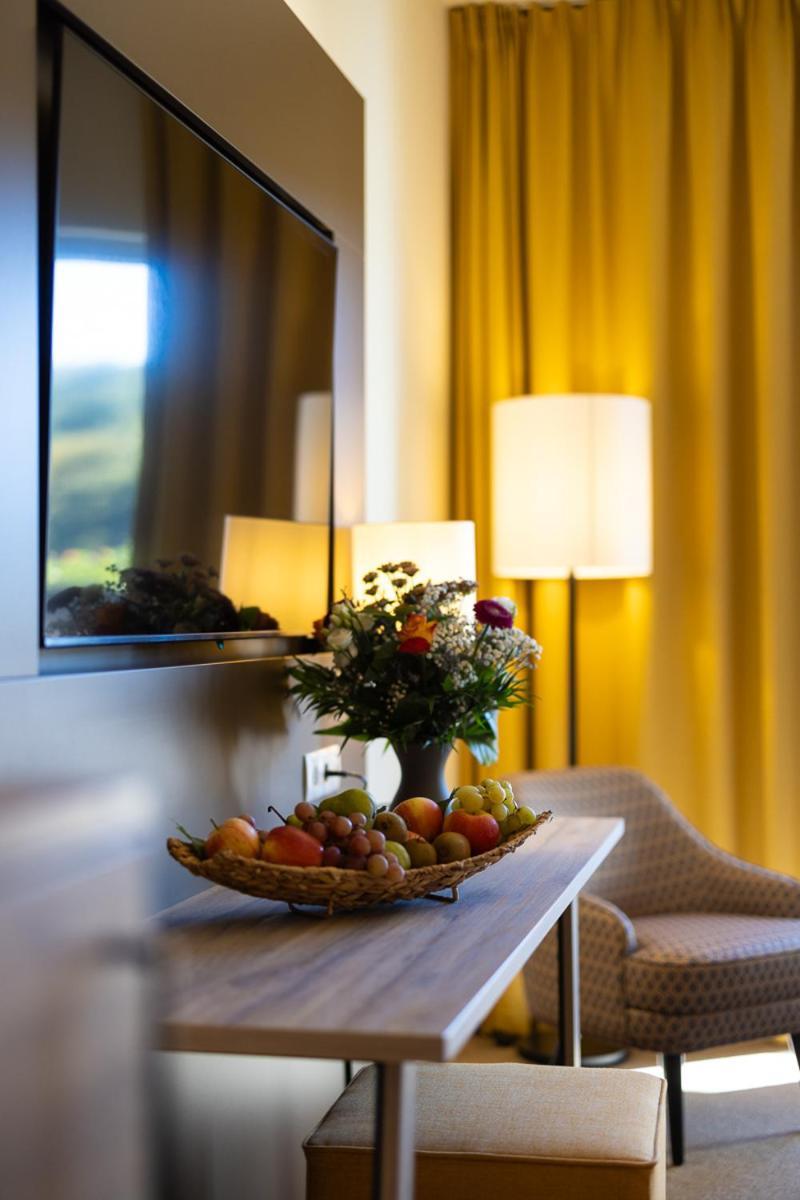 Genuss- Und Wellnesshotel Puchas Kukmirn Bagian luar foto